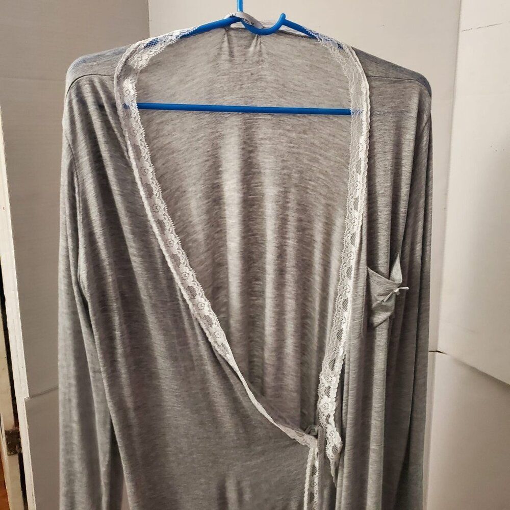 Joan Vass grey Minimalist Bathrobe with white lace trim size M